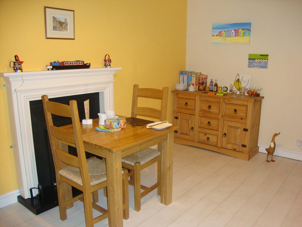 Canal View Bed And Breakfast Saxilby Dış mekan fotoğraf