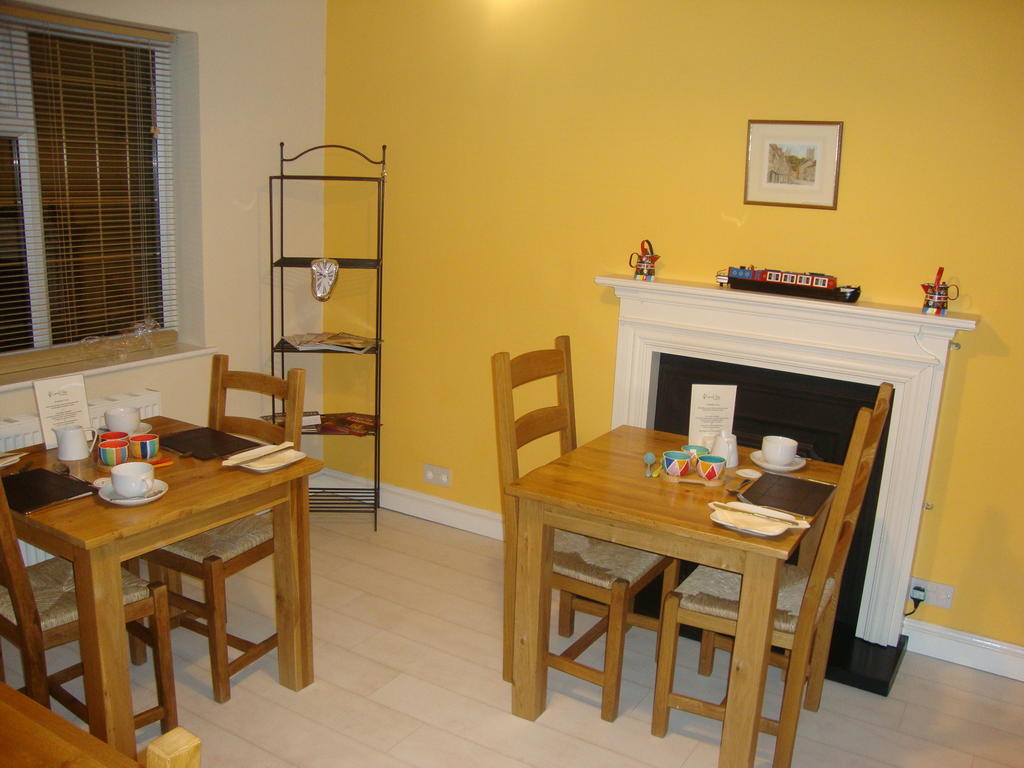Canal View Bed And Breakfast Saxilby Dış mekan fotoğraf